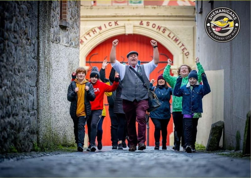 Kilkenny: Historical and Hysterical Guided City Walking Tour - Kyteler’s Inn and the final stretch