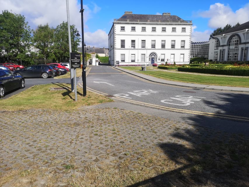 Kilkenny: Historical Highlights Walking Tour - Ten minutes at the Black Abbey