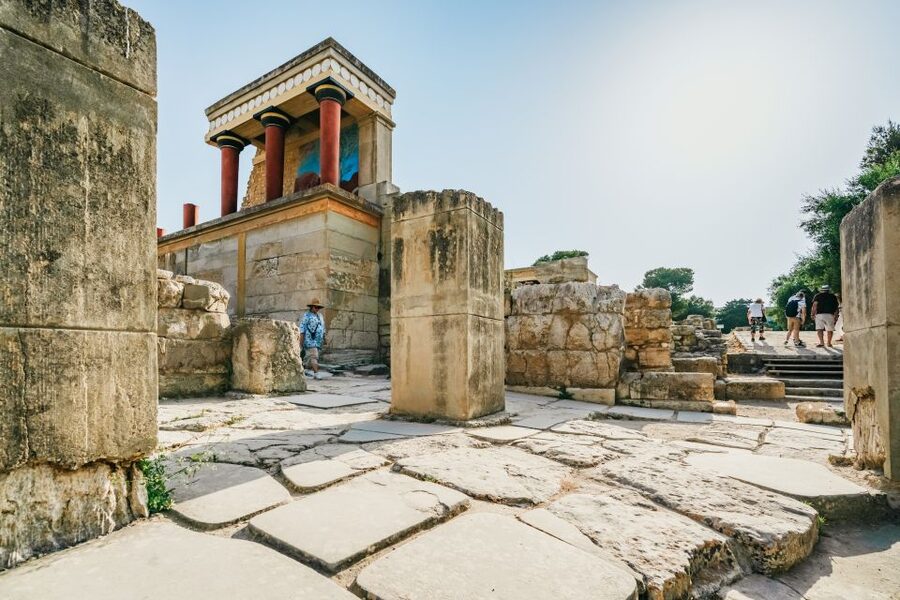 Knossos: Knossos Palace Skip-the-Line Guided Walking Tour - Who should book this Knossos tour?