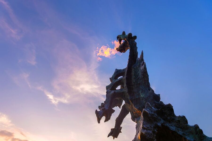 Krakow: Evening Walking Tour with Spooky Stories - Florian Gate and the first taste of Krakow’s darker past