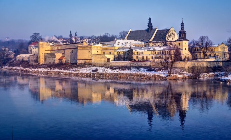 Krakow: Old Town Highlights Private Walking Tour - Starting at the Barbican and following the Royal Route