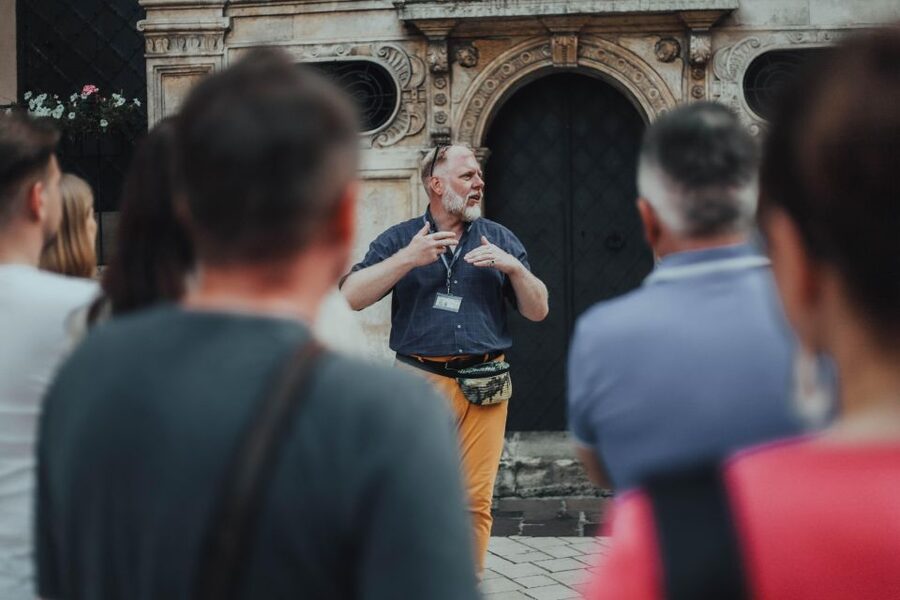 Krakow: Spooky Tales Guided Walking Tour - Meeting Krakow’s Lady in Black and White Lady