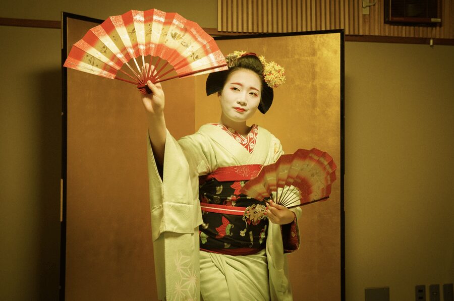 Kyoto: Geisha Dinner & Gion Cultural Walk - Why this Gion evening feels different