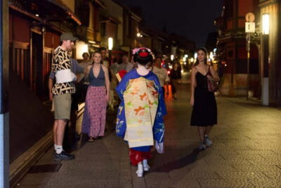Gion Geisha District Walking Tour – Stories of Geisha