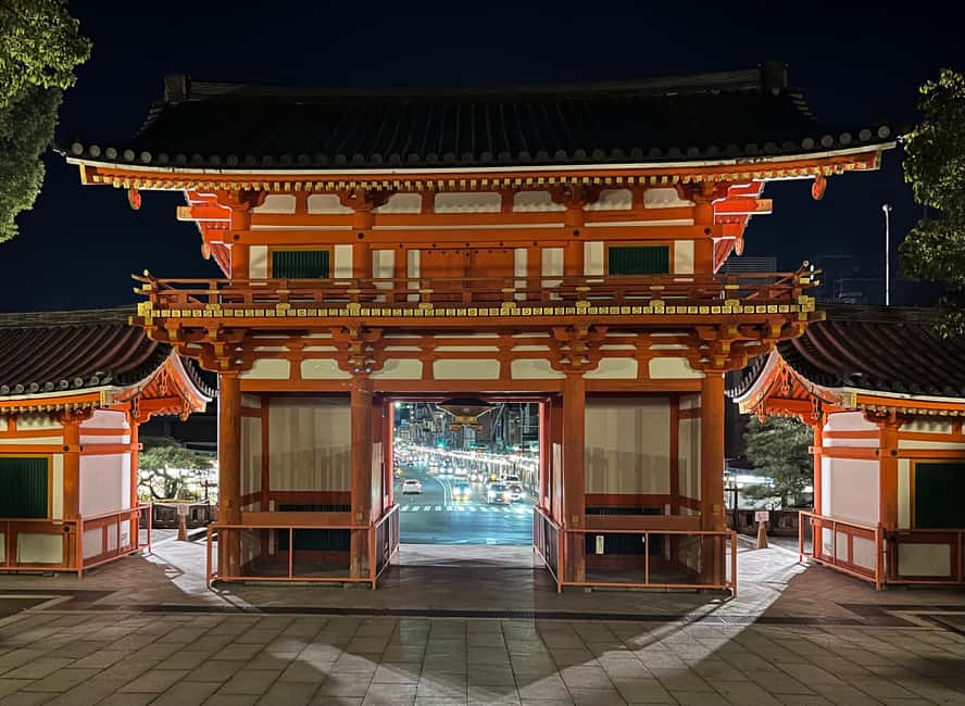 Kyoto: Gion Magical Night Walking Tour with Geisha Trivia - The illuminated Buddhist pagoda