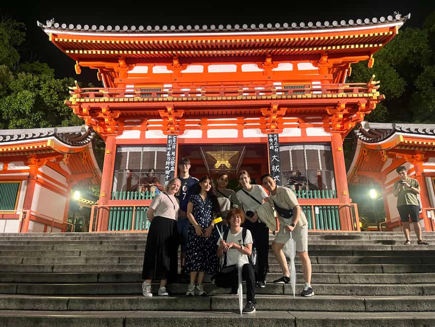 Kyoto: Gion Magical Night Walking Tour with Geisha Trivia - Quiet lanes, side paths, and the old shrine at the end
