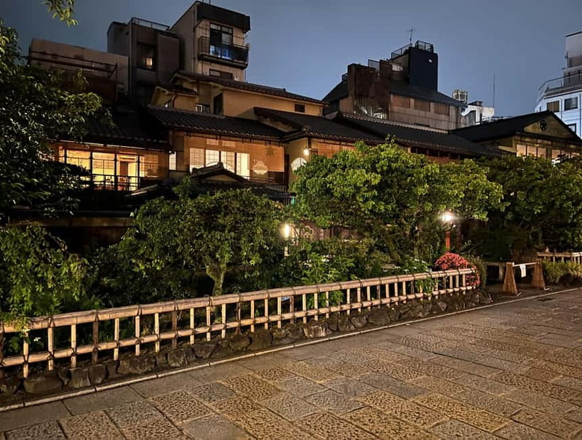 Kyoto: Gion Walking Tour - Why this Gion walk feels different