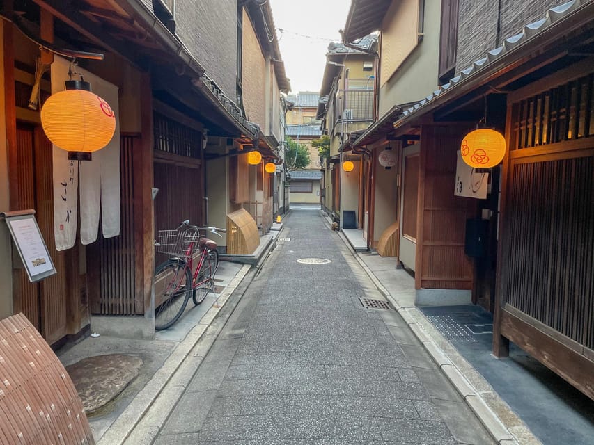 Kyoto: Meet the Geisha Maiko with Gion Walking Tour - Who should book this experience