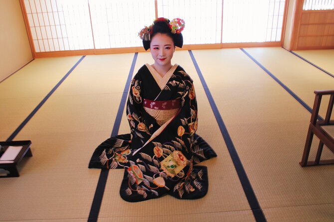 Kyoto: Meet the Geisha Maiko with Gion Walking Tour - What you get for $106