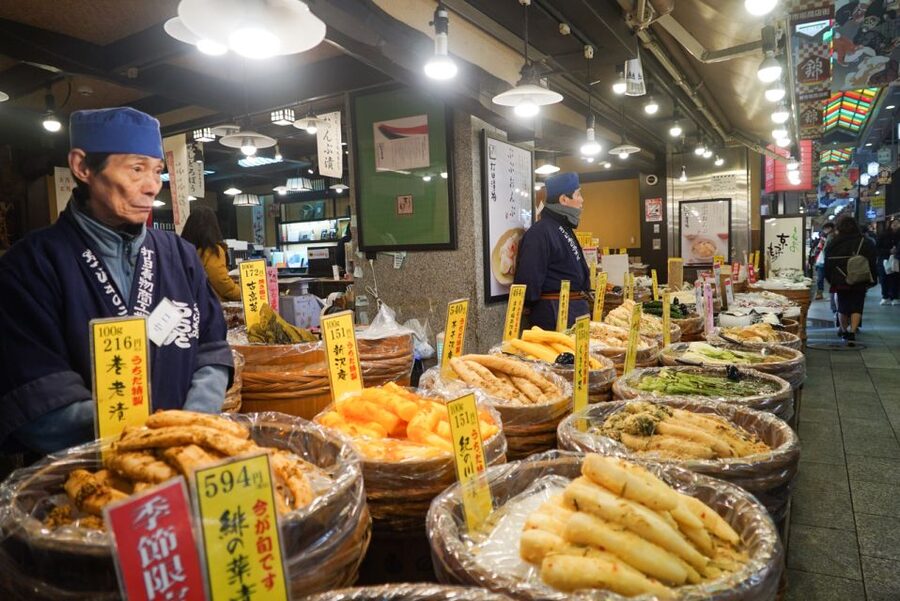 Kyoto: Nishiki Market Brunch Walking Tour-7 Tastings+Brunch - Dietary restrictions and food safety