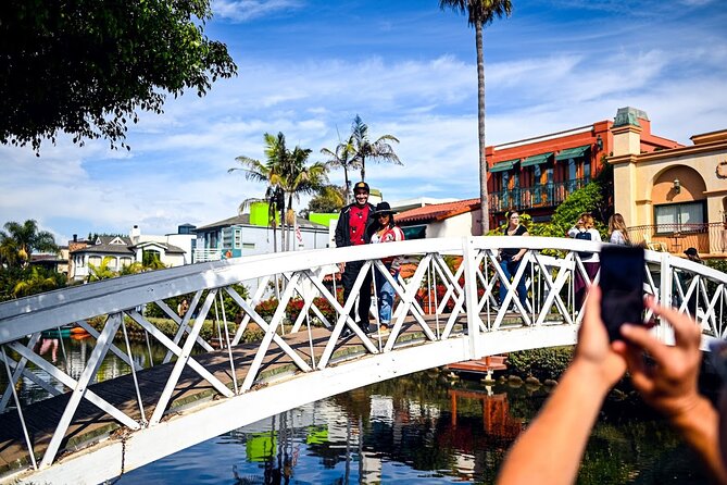 LA Venice Beach Hidden Gems Food Tour With 6 Food Tastings - How much food do you get for $98?