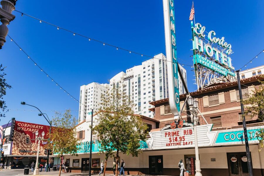 Las Vegas: Fremont Street Walking Tour - Walking the four-block Viva Vision canopy