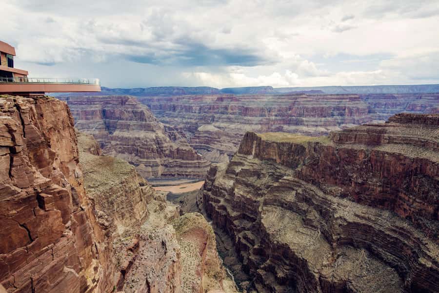 Las Vegas: Grand Canyon West Bus Tour with Guided Walk - The long ride across the Southwest desert