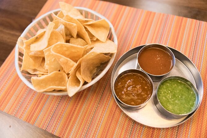 Las Vegas: The Strip's Celebrity Chefs Tour or Downtown Food Tour - What makes the Strip route useful early in your stay