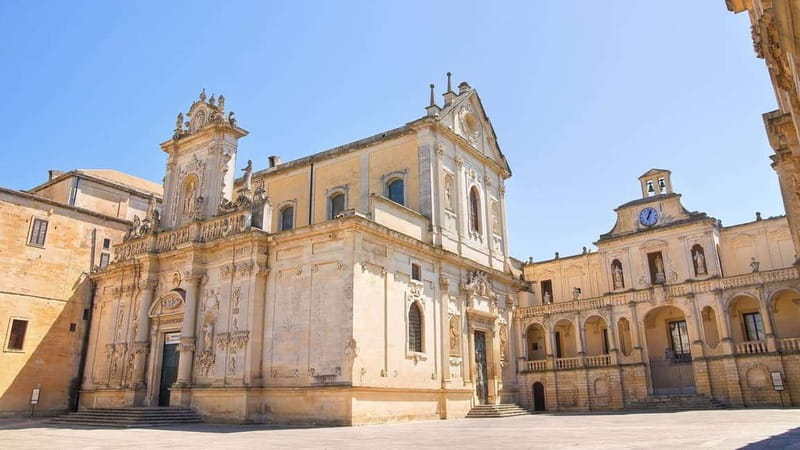 Lecce: Baroque Architecture and Underground Walking Tour - Piazza Sant’Oronzo brings Roman Lecce into view
