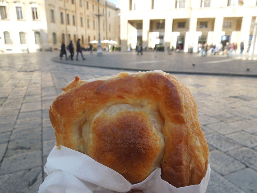 Lecce: Street Food Tasting and Sightseeing Tour - Starting at Porta San Biagio