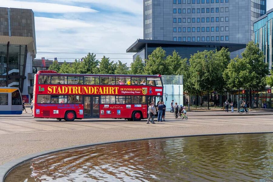 Leipzig: Bus Tour with Walking Tour - Why this bus tour works well in Leipzig