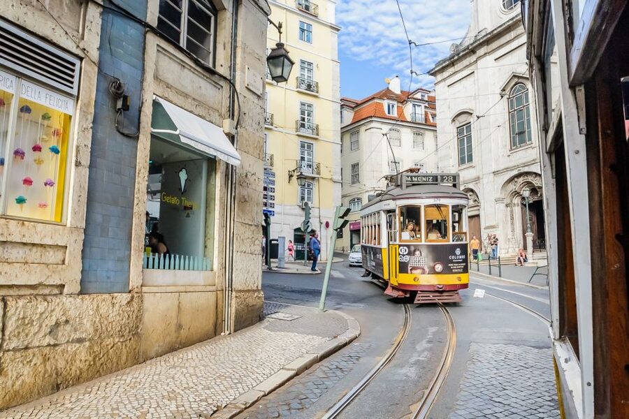 Lisbon: Best of City Private Walking Tour - Chiado’s cafés, theaters, and pastry stop