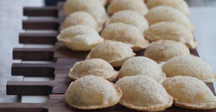 Lisbon: Food and Culture 3-Hour Walking Tour - Two possible endings: pastries or fado