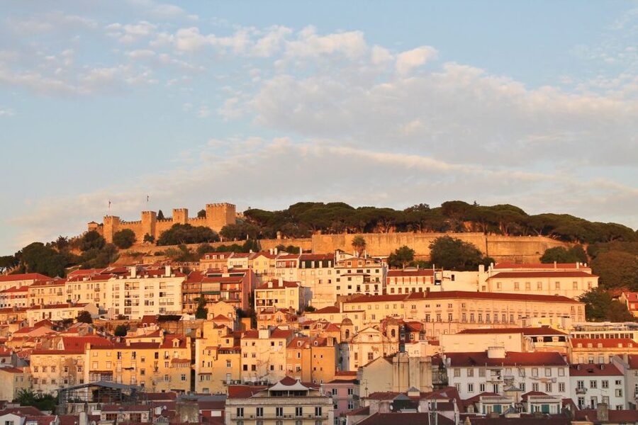 Lisbon: Full-Day Private Walking Sightseeing Tour - Lisbon Cathedral and the city’s layered past