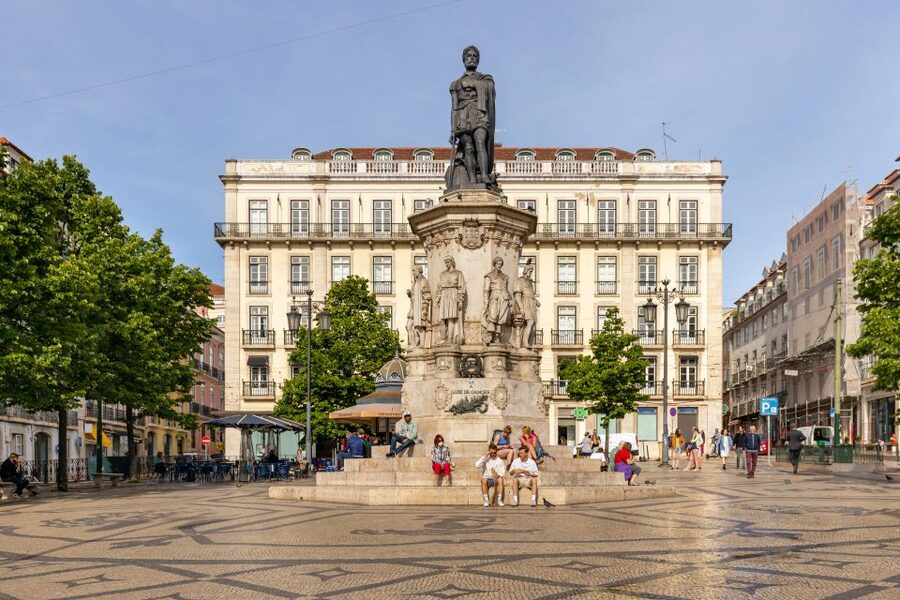 Lisbon: History, Stories and Lifestyle Walking Tour - San Roque Church hides its best work inside