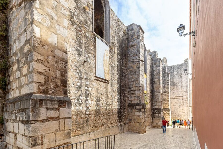 Lisbon: History, Stories and Lifestyle Walking Tour - Carmo connects Gothic ruins with the 1974 revolution