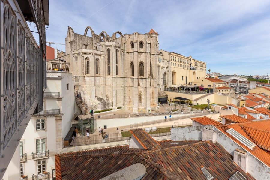 Lisbon: History, Stories and Lifestyle Walking Tour - Portas do Sol opens the way to Alfama
