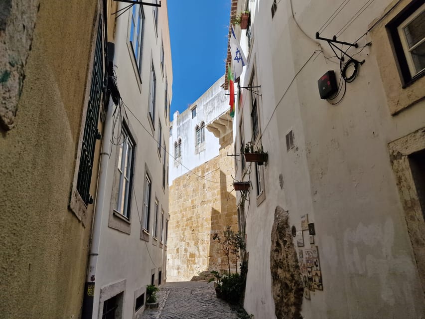 Lisbon: Jewish Walking Tour - Alfama and the Jewish quarters that disappeared