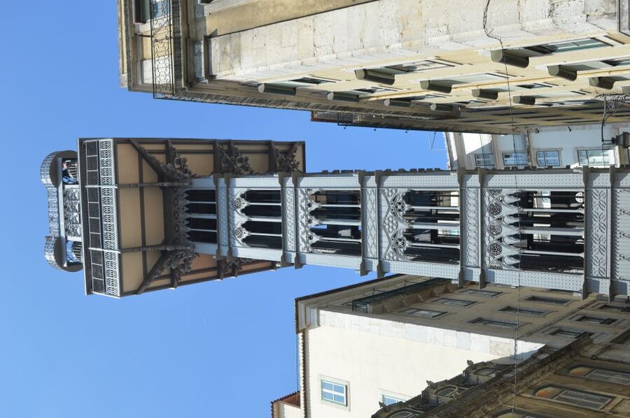 Lisbon: Starter Walking Tour to the highlights in German - Baixa and Rossio: Lisbon’s Rebuilt Center