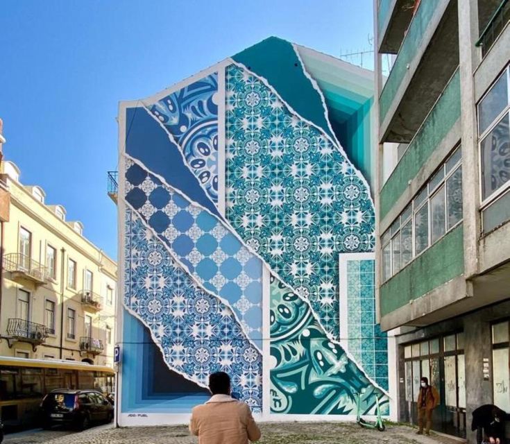 Lisbon: Street Art Walk - Who will enjoy this most?