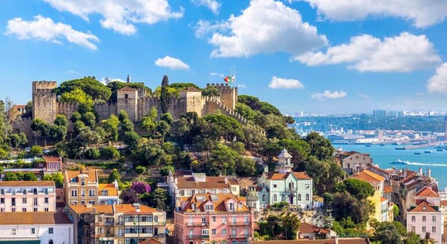 Lisbon Through the Eyes of a Local - Food and Walking Tour - São Domingos Square and the Church of St. Dominic