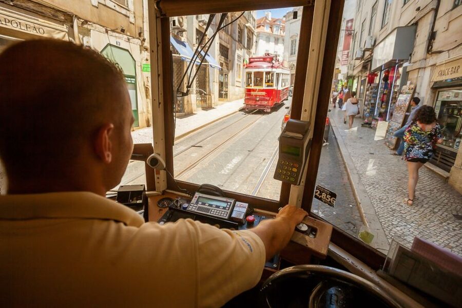 Lisbon Tram No. 28 Ride & Walking Tour - Key points at a glance
