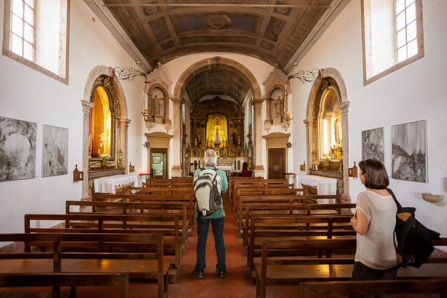 Lisbon Tram No. 28 Ride & Walking Tour - São Vicente de Fora and the National Pantheon