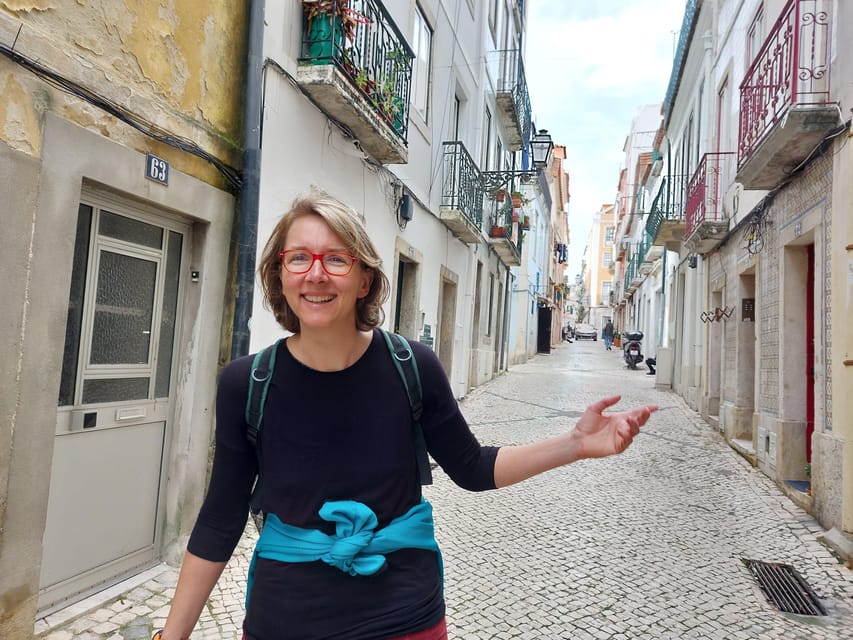 Lisbon: Walking Tour in the Center (Max 12 Participants) - Finishing at Praça do Comércio