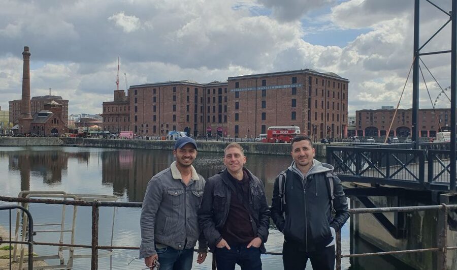 Liverpool: Guided City Walking Tour - Guide style and group experience