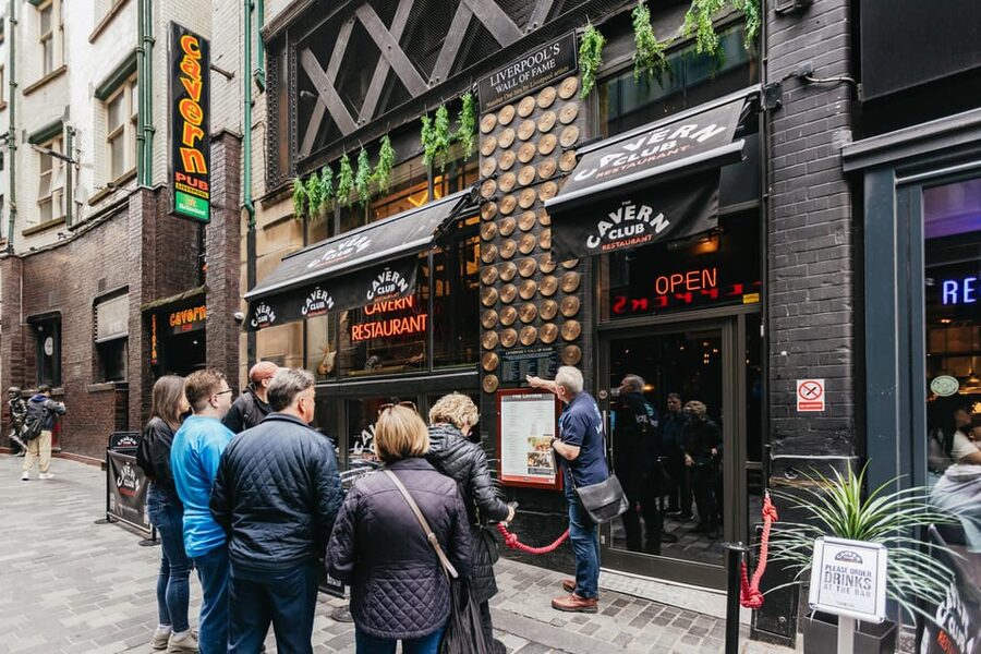 Liverpool: The Beatles and Cavern Quarter Walking Tour - Cavern Club and the Beatles’ first chapter