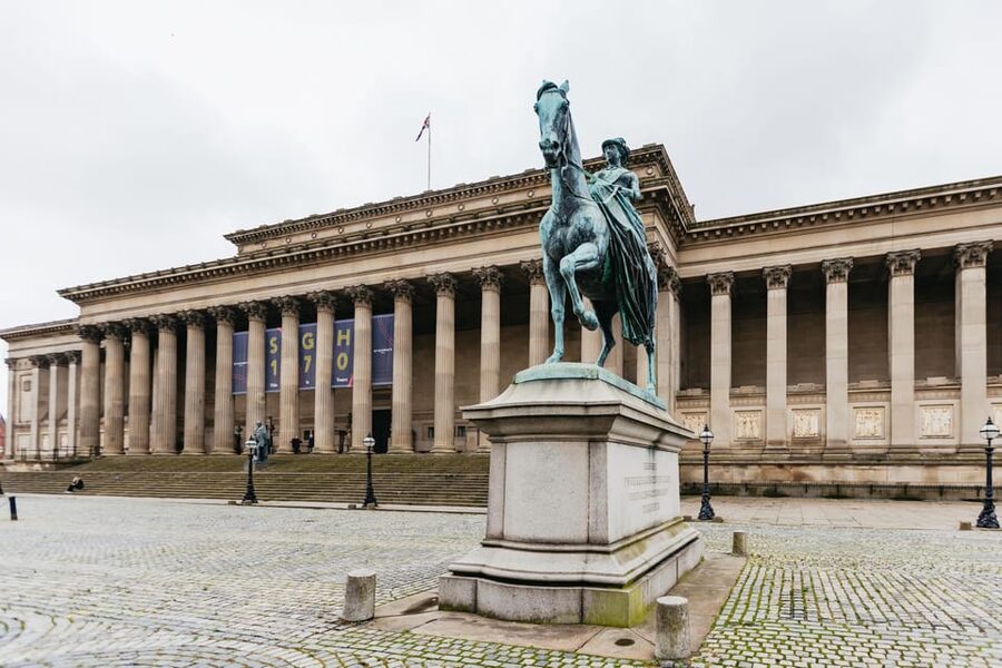 Liverpool: The Beatles and Cavern Quarter Walking Tour - Liverpool Town Hall and the return route