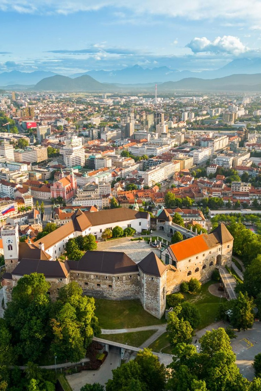 Ljubljana: 2h walking tour with local guide - Križanke, New Square, and Shoemaker’s Bridge