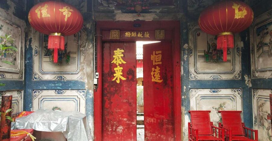 Local Life, Culture & Food Walking Tour at Chinatown - Key points about the Chinatown walk