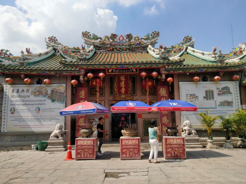 Local Life, Culture & Food Walking Tour at Chinatown - Markets, herbal remedies, and everyday Chinatown