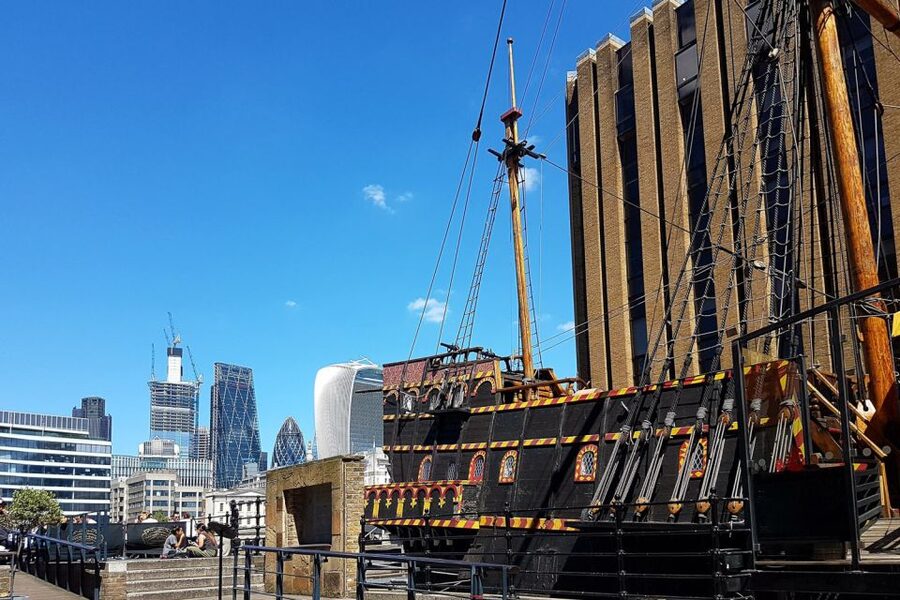London: 30 London Sights Guided Walking Tour - South Bank, Shakespeare’s Globe, and St Paul’s views