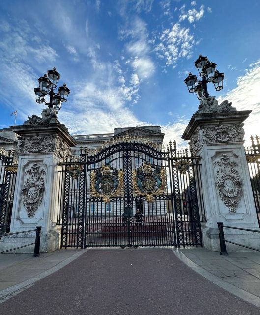 London: Buckingham Palace & Westminster Guided Walking Tour - Key points to know before you book