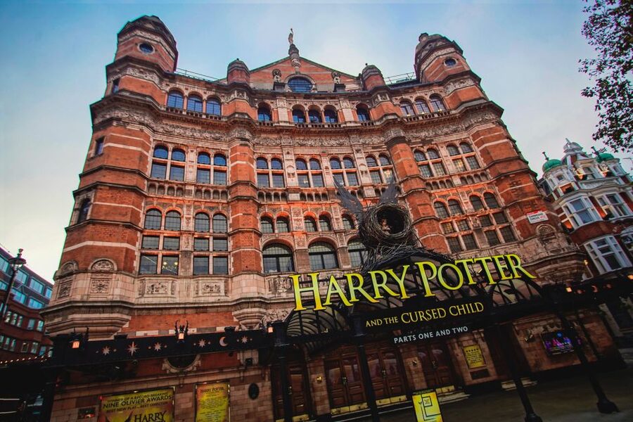 London: Harry Potter Movies Walking Tour (Kids Go Free) - Starting at King’s Cross and Platform 9 ¾