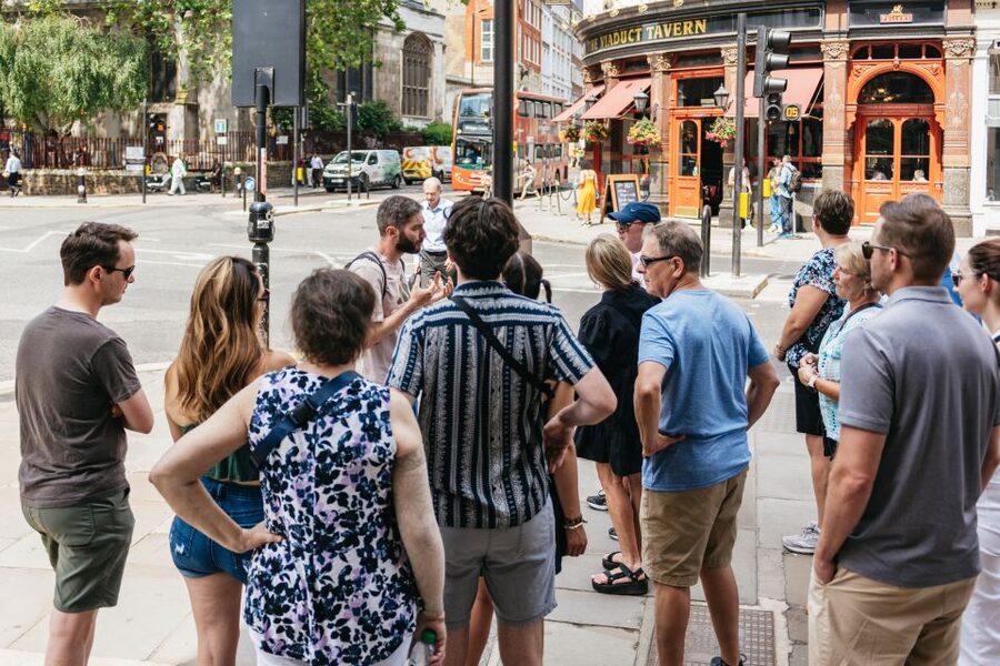 London: Historic Pubs of Central London Walking Tour - Key points at a glance