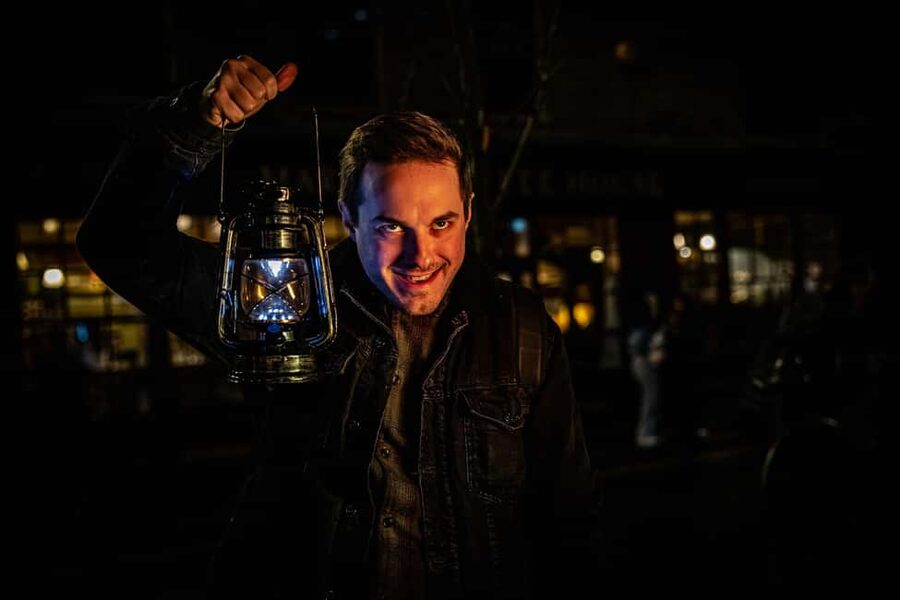 London: Interactive Jack the Ripper Night Walking Tour - What the detective pack adds