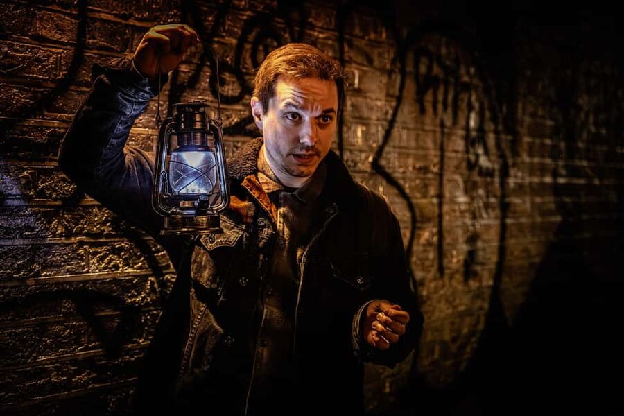 London: Interactive Jack the Ripper Night Walking Tour - Pace, weather, and group feel