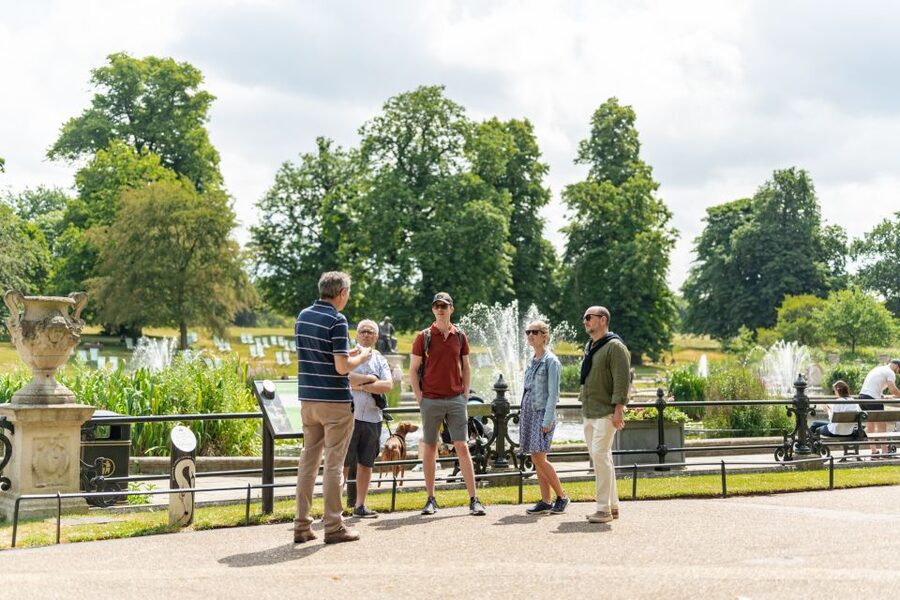 London: Kensington Palace Afternoon Tea & Guided Walk - Meeting Doug, Simon, or another guide at Queensway Station