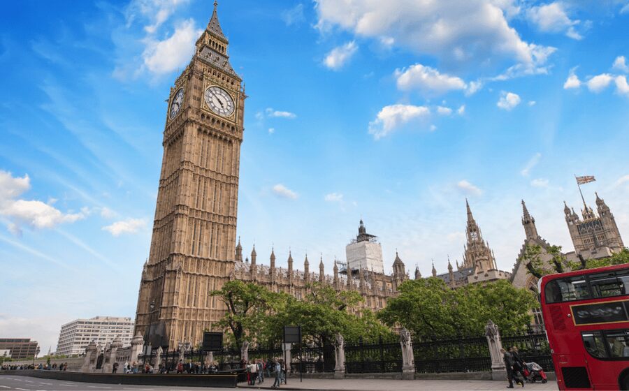 London: London Sightseeing Walking Tour with 30+ Sights - The City’s financial heart, from the Bank to the Monument