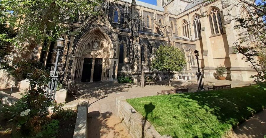 London: Medieval History Walking Tour from The Tower - Key points at a glance