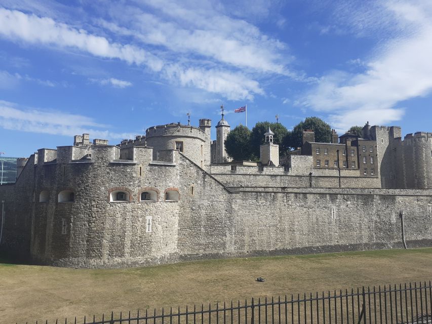 London: Medieval History Walking Tour from The Tower - The Thames walk and the Millennium Bridge